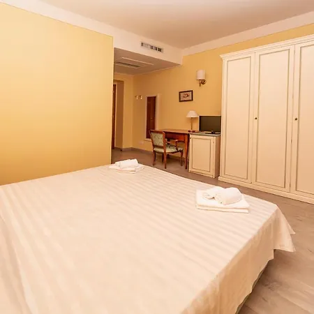 Pallanza Hotel 4*