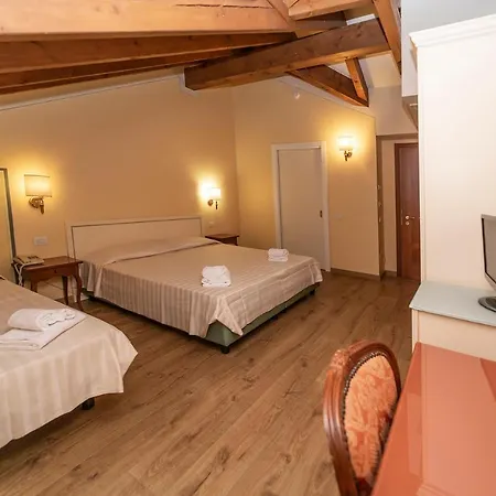 מלון Lvg Hotel Collection - Pallanza