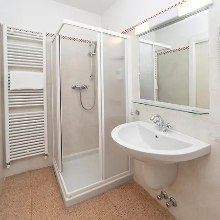 Lvg Collection - Pallanza Hotel Verbania