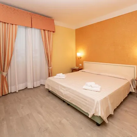 Pallanza Hotel