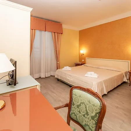 Pallanza Hotel 4*