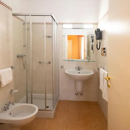 Lvg Collection - Pallanza Hotel 4*