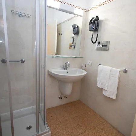 Lvg Collection - Pallanza Hotel Verbania